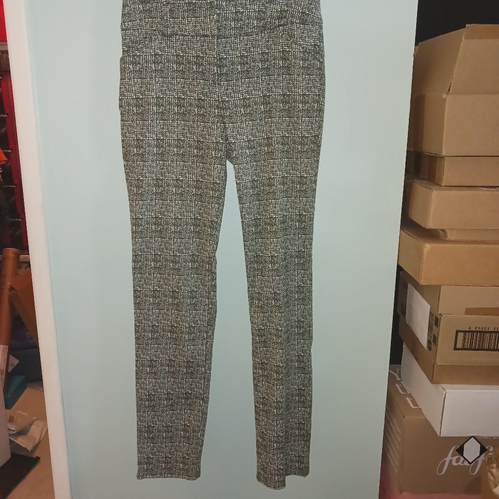 Women's Black and White Tweed Pattern Slim Pants | Size M